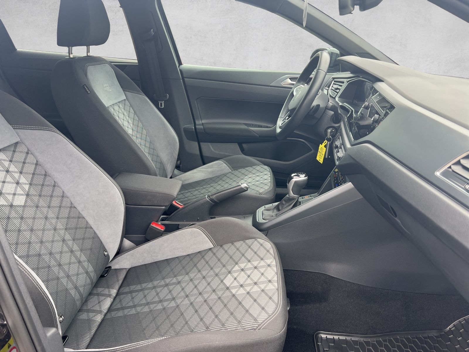 Taigo R-Line 1.5 TSI DSG Navi*Kamera*ACC
