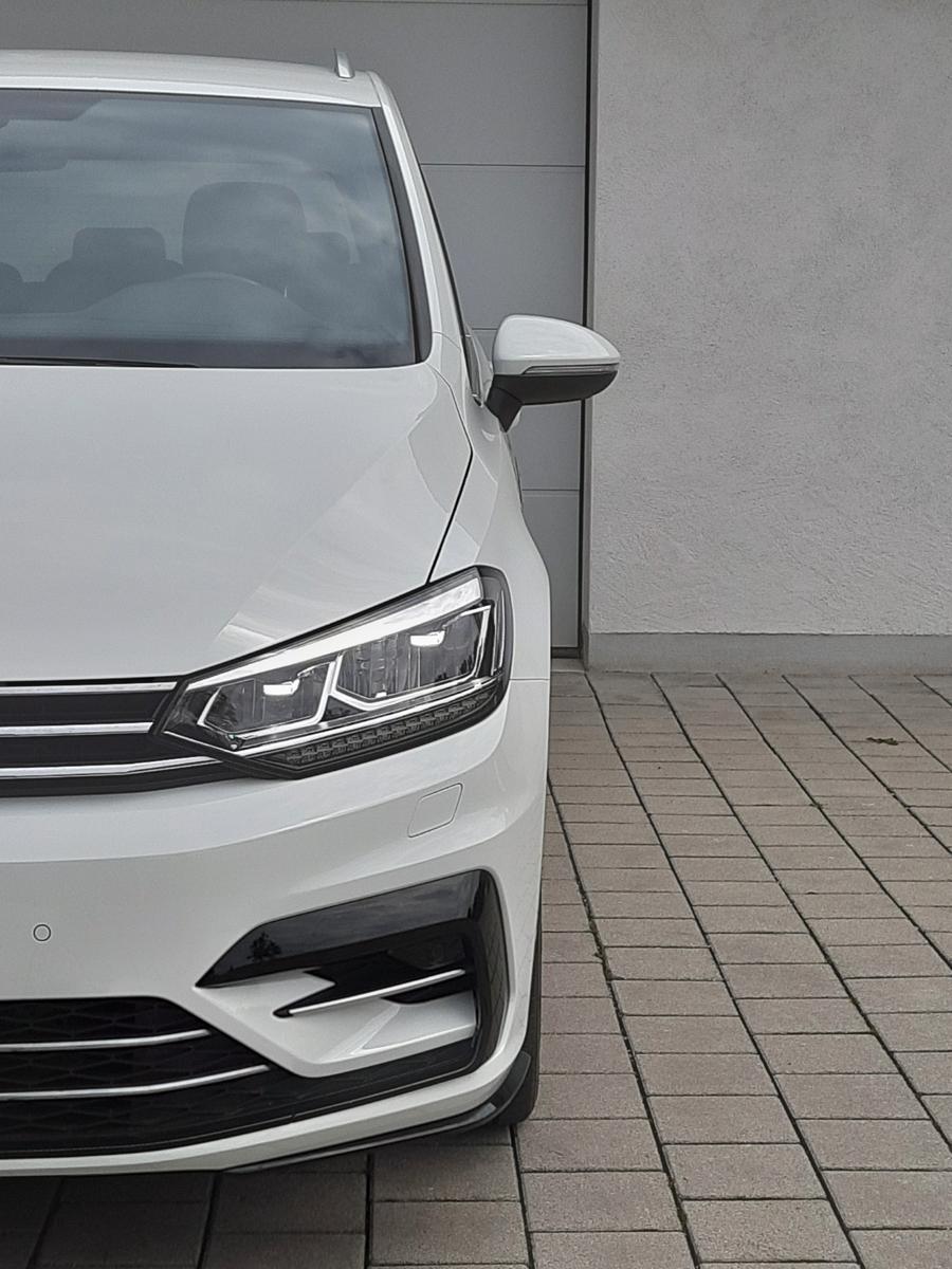 Volkswagen Touran 2.0 TDI/3xR-Line/LED/Kam/7Sitz/Eu6