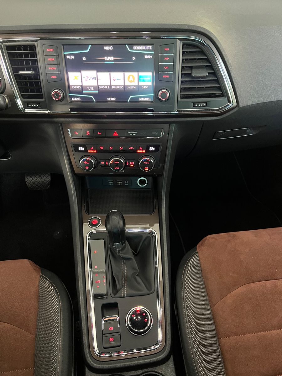 Fahrzeugabbildung SEAT Ateca Xcellence 2.0 TDI *LED*ACC*ALCANTARA*AHK*
