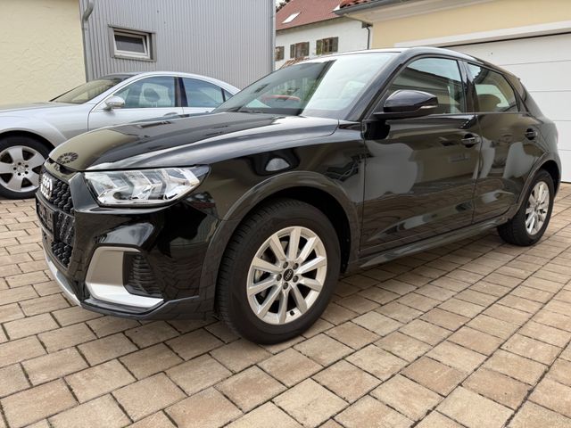 AUDI A1 allstreet 30 TFSI DSG SHZ PDC DAB AHK