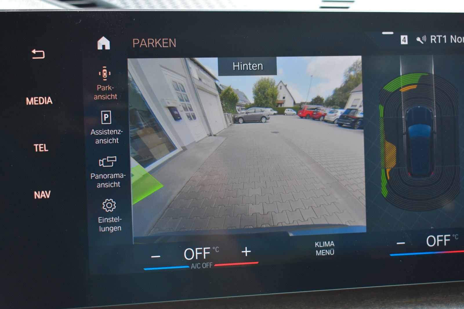 BMW iX1 30 xDrive Navi PanoDach Keyless LED foto 21
