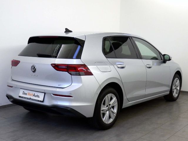 Fahrzeugabbildung Volkswagen Golf VIII Life 1.0 eTSI | LED ACC Navi