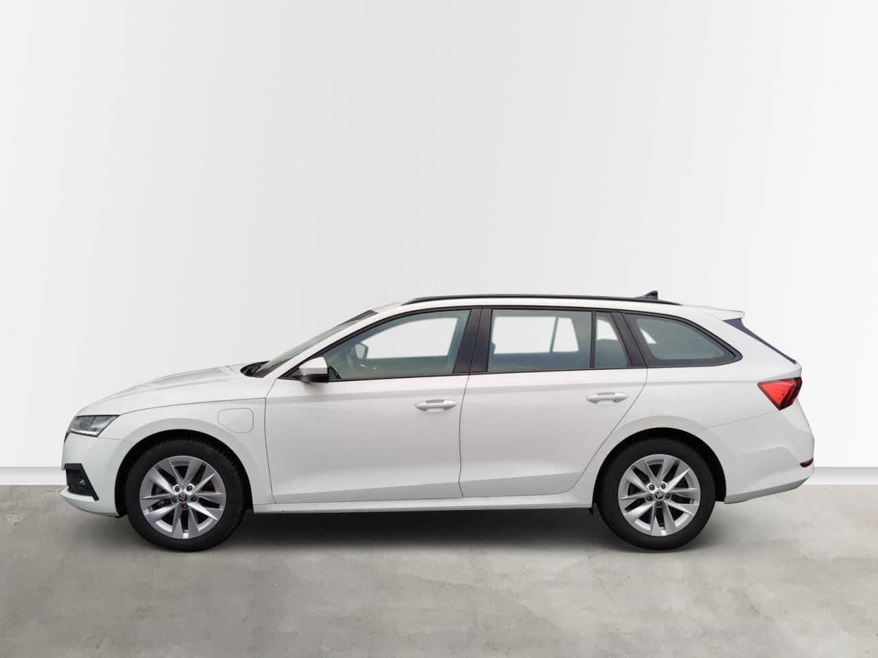 Fahrzeugabbildung SKODA Octavia Combi Ambition TS150/1.4A6F Hybrid