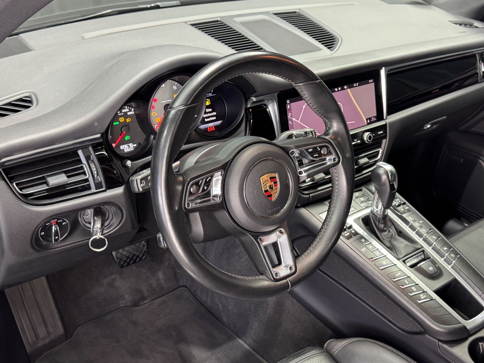 Fahrzeugabbildung Porsche Macan S|PANORAMA|18-WEGE|BOSE|PDLS+|20"TURBO|