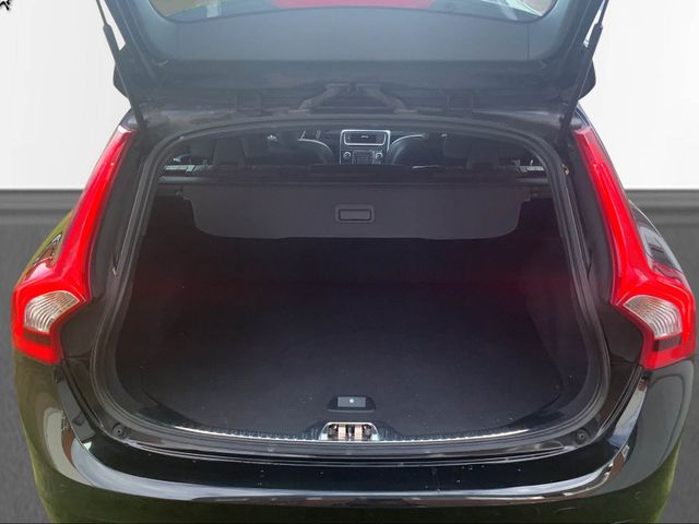 V 60 D4 Momentum RFK,PANO,SHZ,BI-XENON KLIMA NAV