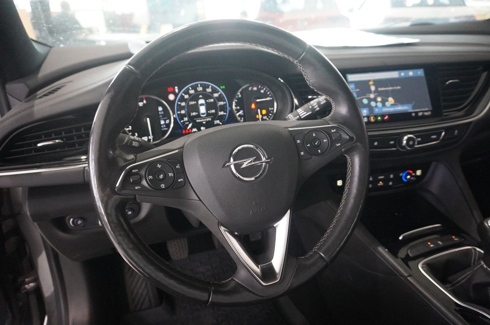 Fahrzeugabbildung Opel Insignia B ST 2.0D INNOV. NAVI/LED/KAMERA/AHK