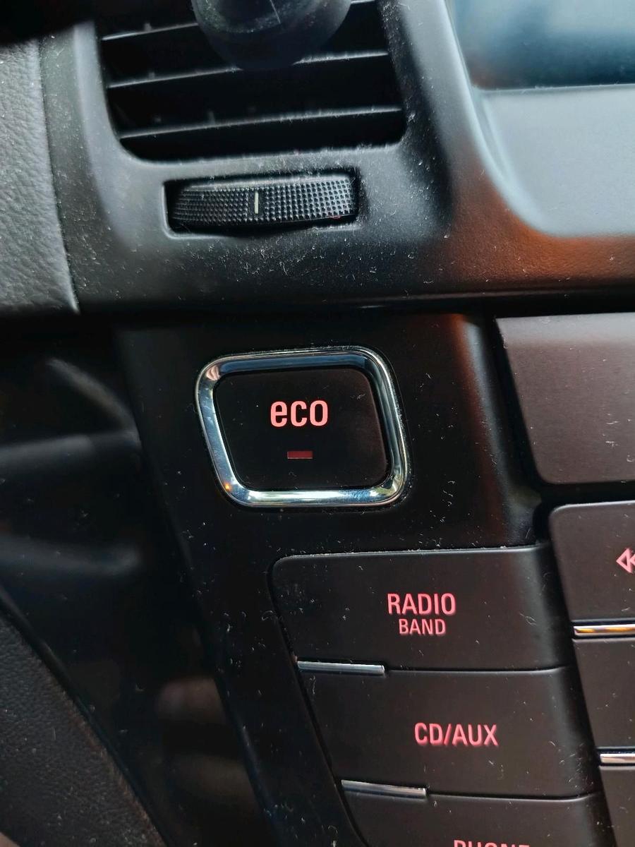 Opel Insignia 2012 — photo 11