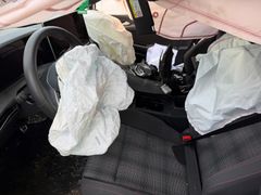 VW Golf VIII GTI/HARMAN KARDON/ BUSINESS PAKET VW Golf VIII GTI/HARMAN KARDON/ BUSINESS PAKET