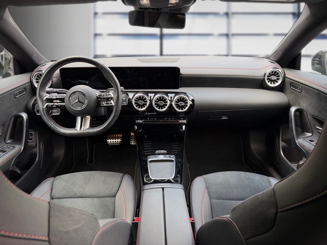 Fahrzeugabbildung Mercedes-Benz CLA 180 d SB AMG+NIGHT+AHK+LENKRADHEIZ+LED+