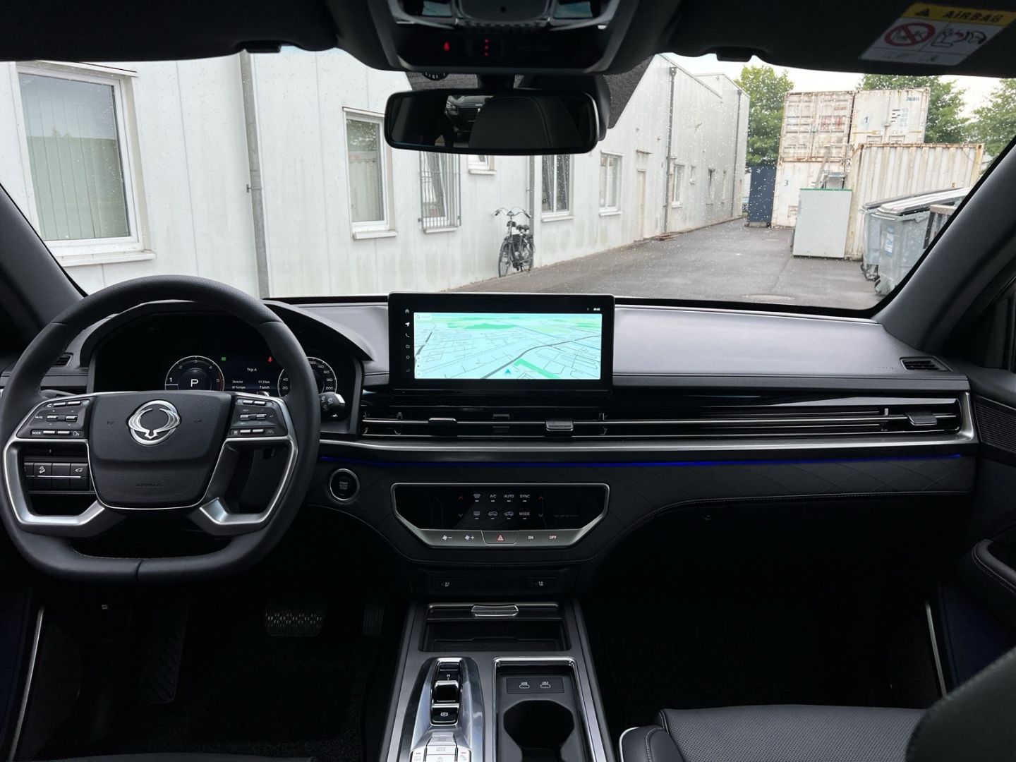 Fahrzeugabbildung KGM Rexton Blackline 4x2 e-XDi  3,5 t AHK-Last