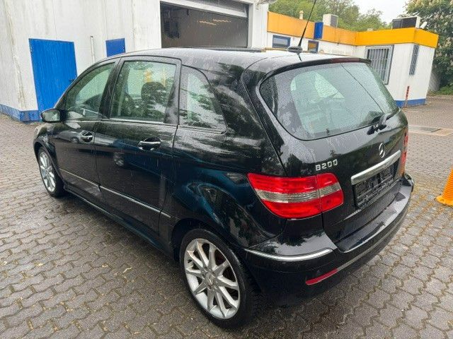 Fahrzeugabbildung Mercedes-Benz B 200 Panorama Leder Klima Alu