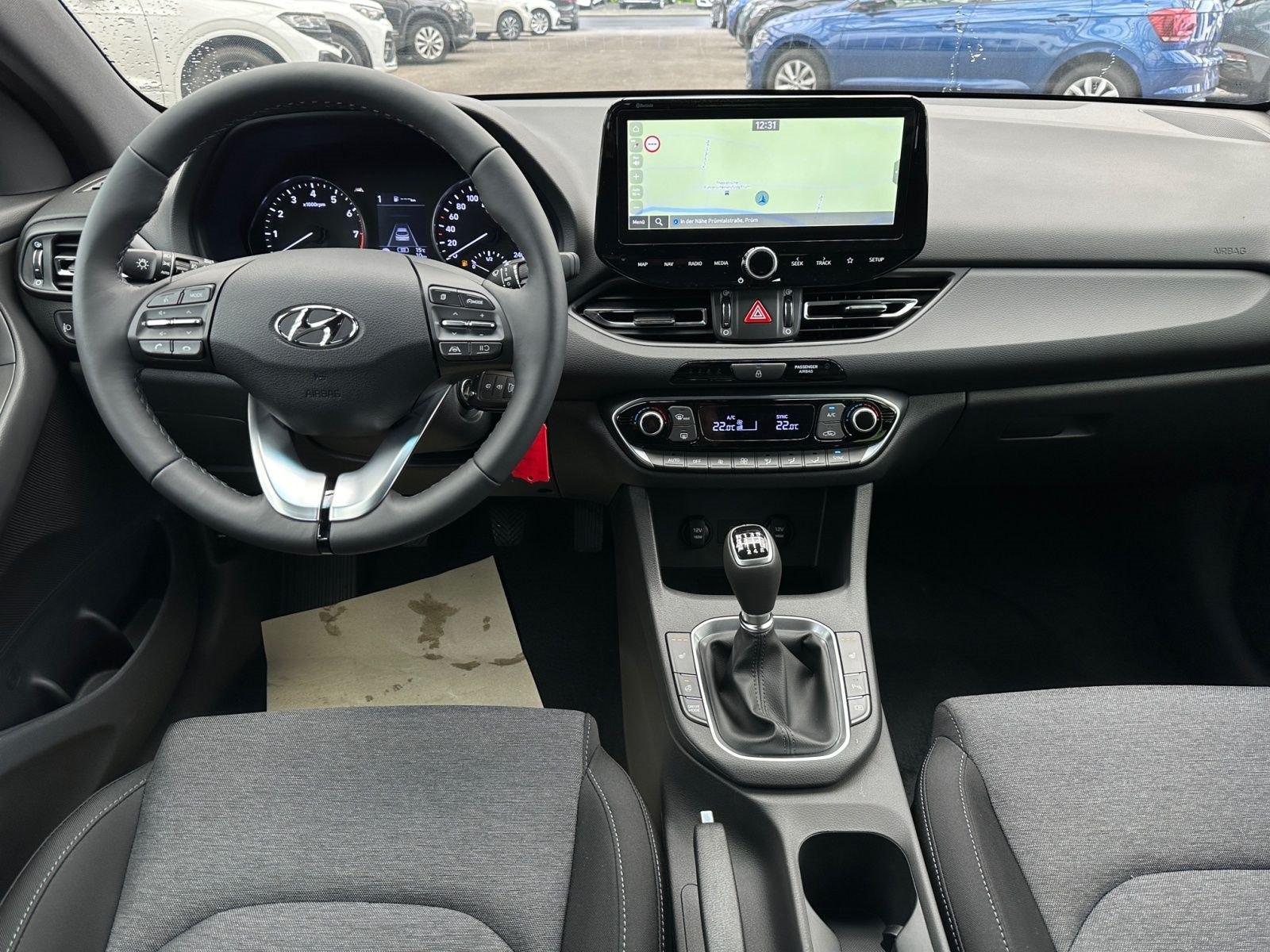 Hyundai i30 MJ23 1.5 Benzin 48V Advantage /FLA/SHZ/LM