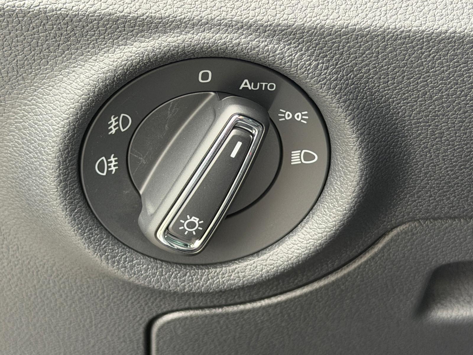 Skoda Kamiq 1.0 TSI DSG Monte Carlo (Pano,AHK,5/100)