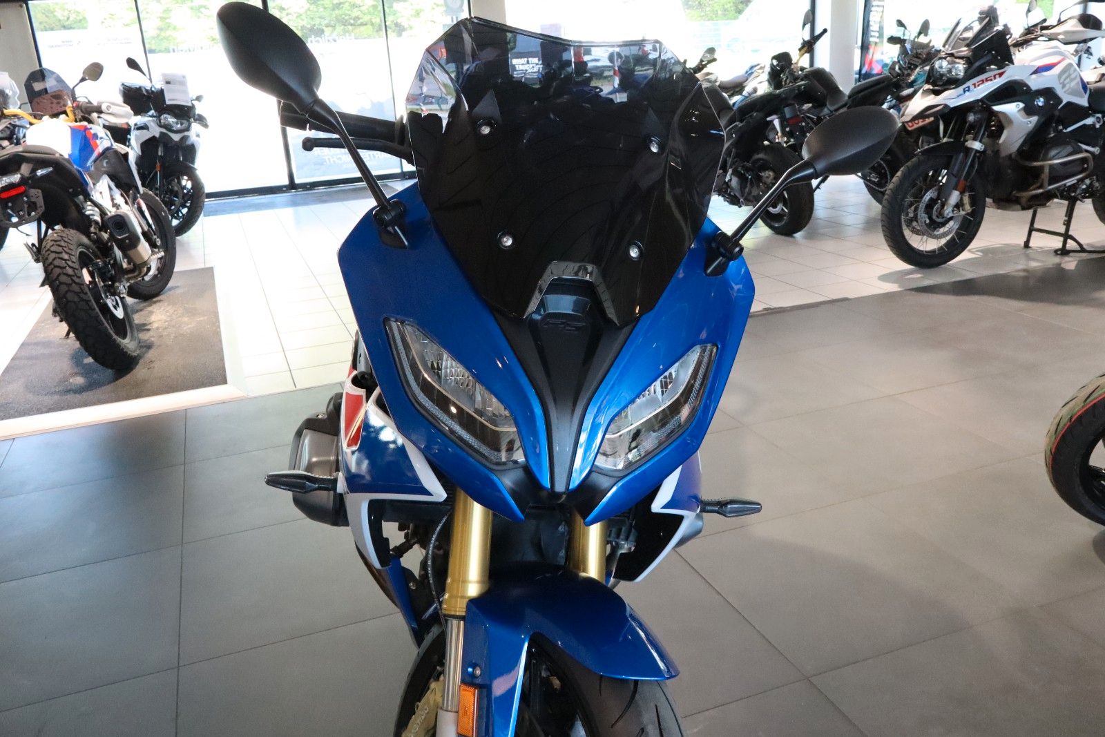 Fahrzeugabbildung BMW R1250RS Style Sport