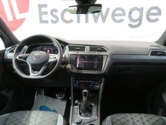 VW Tiguan 2.0 TDI R-Line 4M Matrix Nav Ahk Sport-Pa VW Tiguan 2.0 TDI R-Line 4M Matrix Nav Ahk Sport-Pa