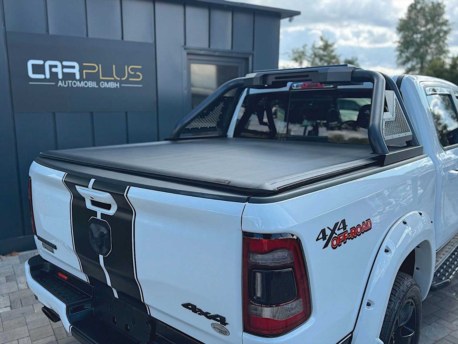 Fahrzeugabbildung Dodge RAM 5.7 V8 HEMI NightEdition Offroad 4x4 eTorque