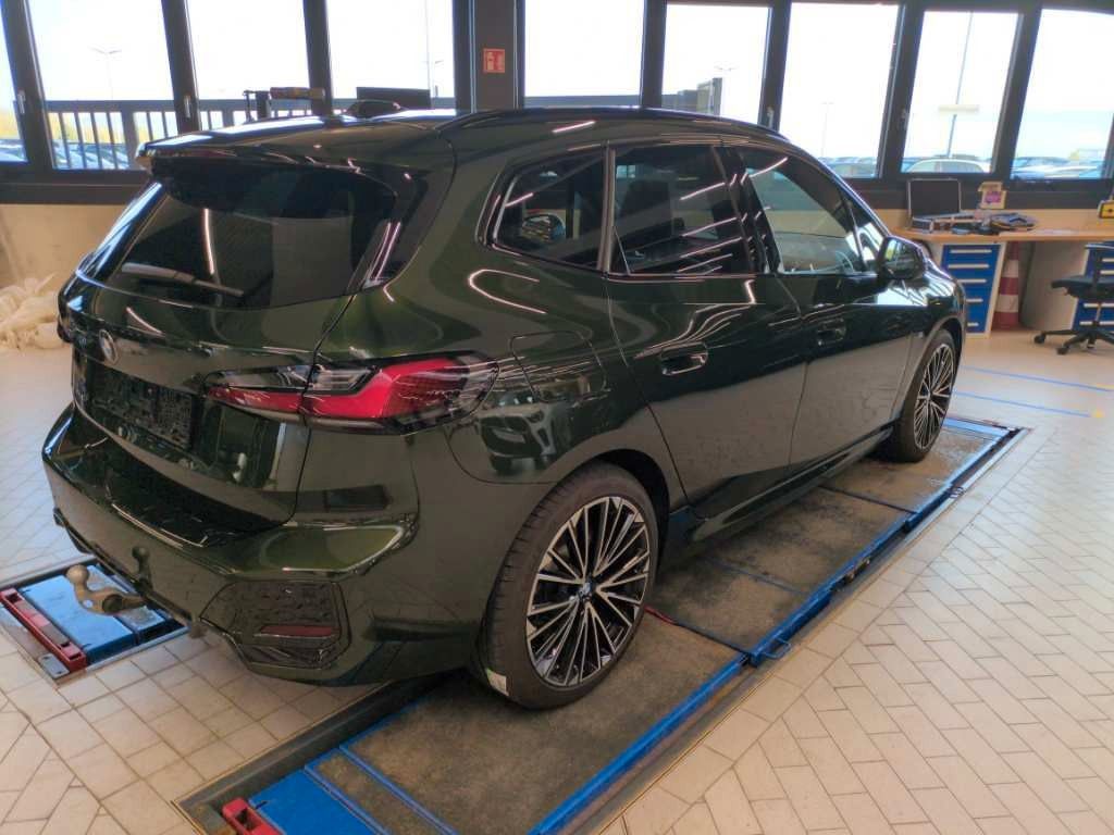 Fahrzeugabbildung BMW 218 i Active Tourer M Sport HuD Leder Kamera AHK