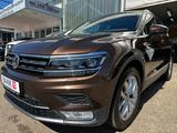 Volkswagen Tiguan Highline BMT/Start-Stopp 4Motion - Volkswagen Tiguan: Braun
