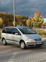 Volkswagen Sharan / Tüv 12-2025 / +49 151 ... - gebrauchte VW Sharan aus dem Jahr 2004