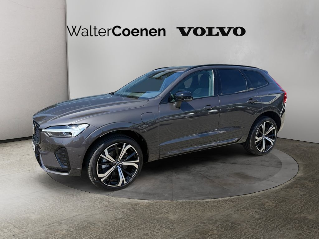 VOLVO XC60 T6 AWD Plug-in Hybrid Plus Dark 360°