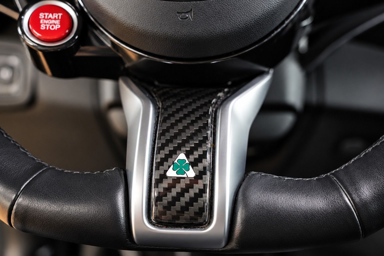 Fahrzeugabbildung Alfa Romeo Giulia Quadrifoglio *HarmanKardon*Kamera*Memory
