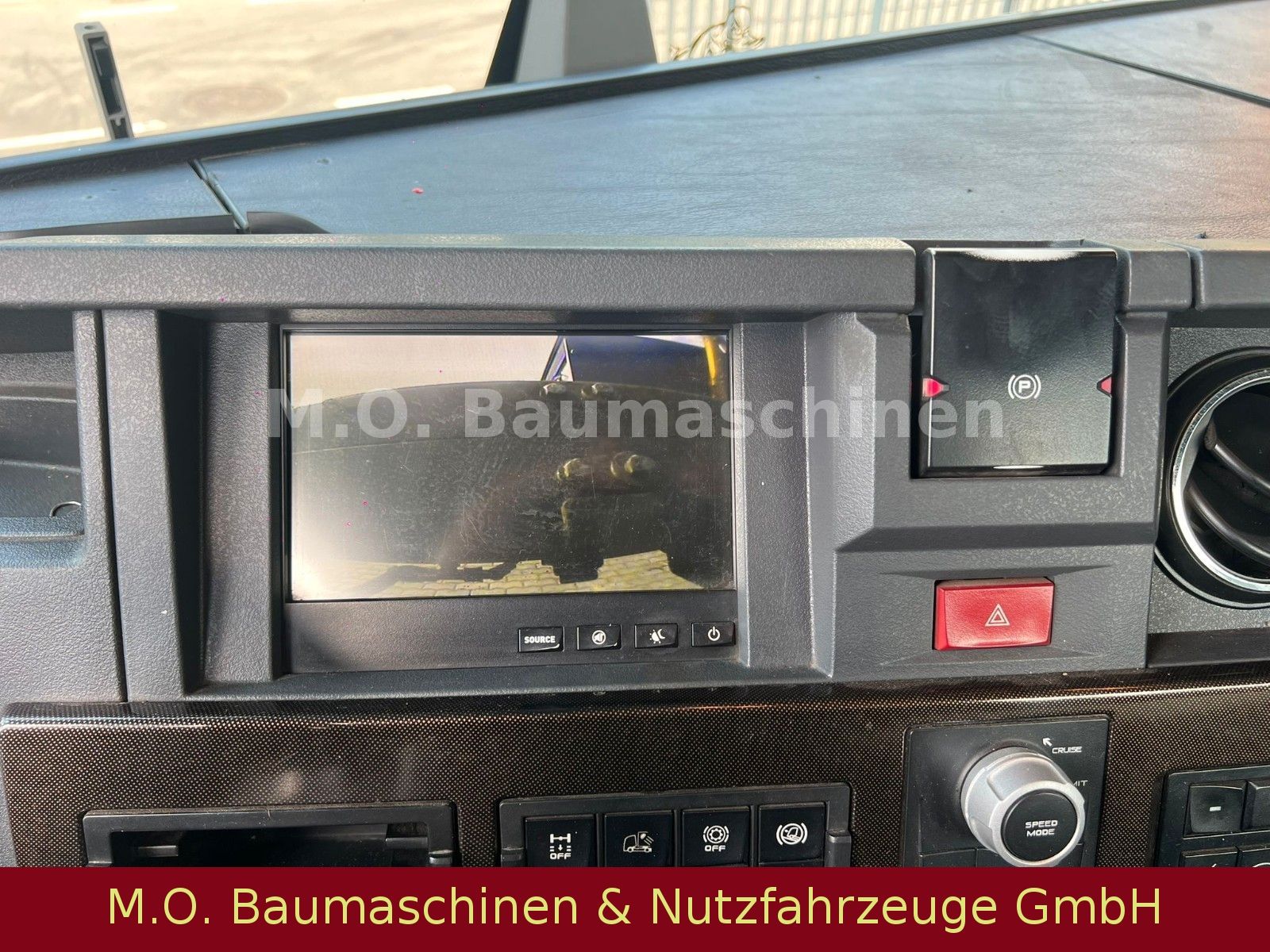 Fahrzeugabbildung Renault C 520/Hiab Multilift XR26Z65 - P- IC2B / 10x4//