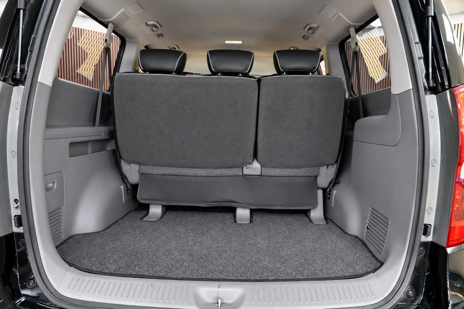 Hyundai H-1 2.5 CRDi Travel Premium +8-SITZER+LEDER+SHZ+