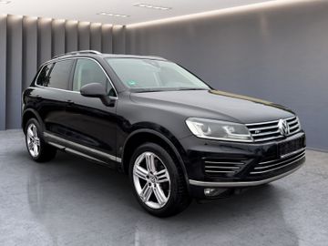 Volkswagen Touareg - 1