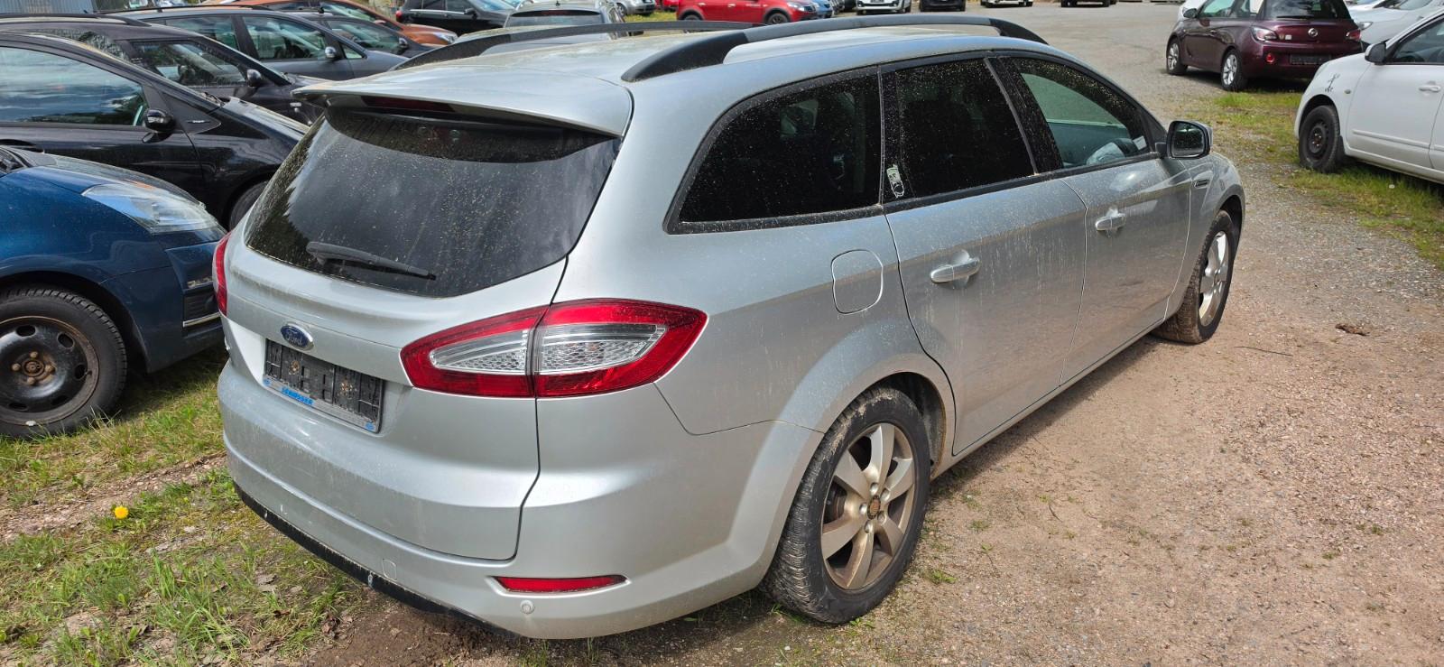 Ford Mondeo 2011 — photo 8