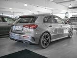 Mercedes-Benz A 200 d AMG NIGHT SPUR PANO DISTR 360 STANDH - Mercedes-Benz A-Class: AMG