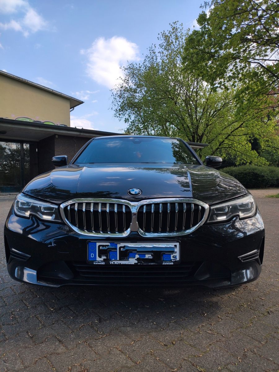 BMW 330i Sport Line Automatic Benzin