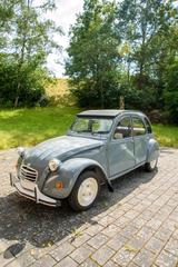 Citroën Schön und gut restaurierte Ente - Citroën 2 CV: Ente