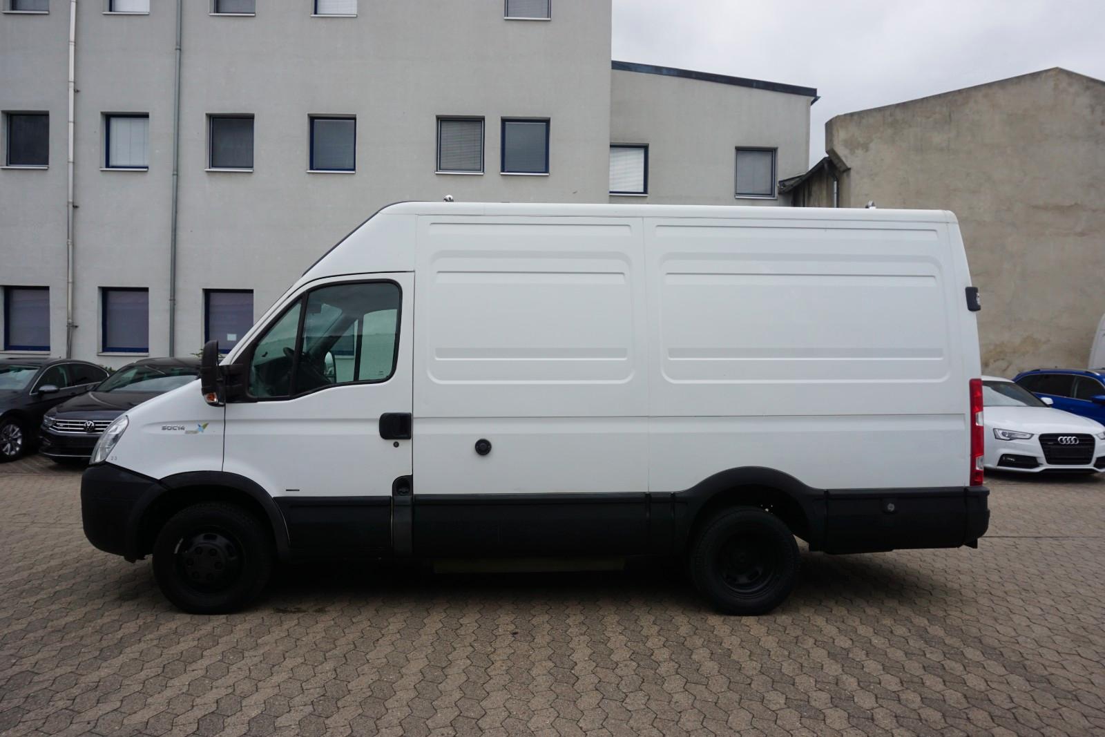 Iveco Daily Kasten Hoch+Lang 3.0 CNG ERDGAS *SORTIMO*