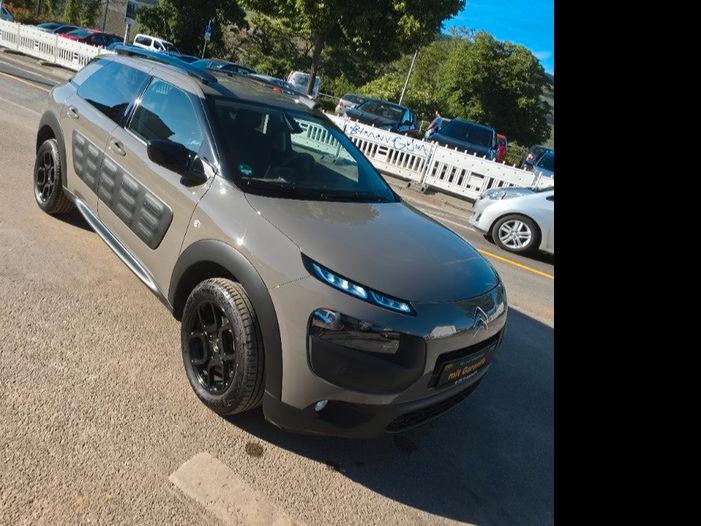 Citroën C4 Cactus Shine 1.Hand & Tüv Neu