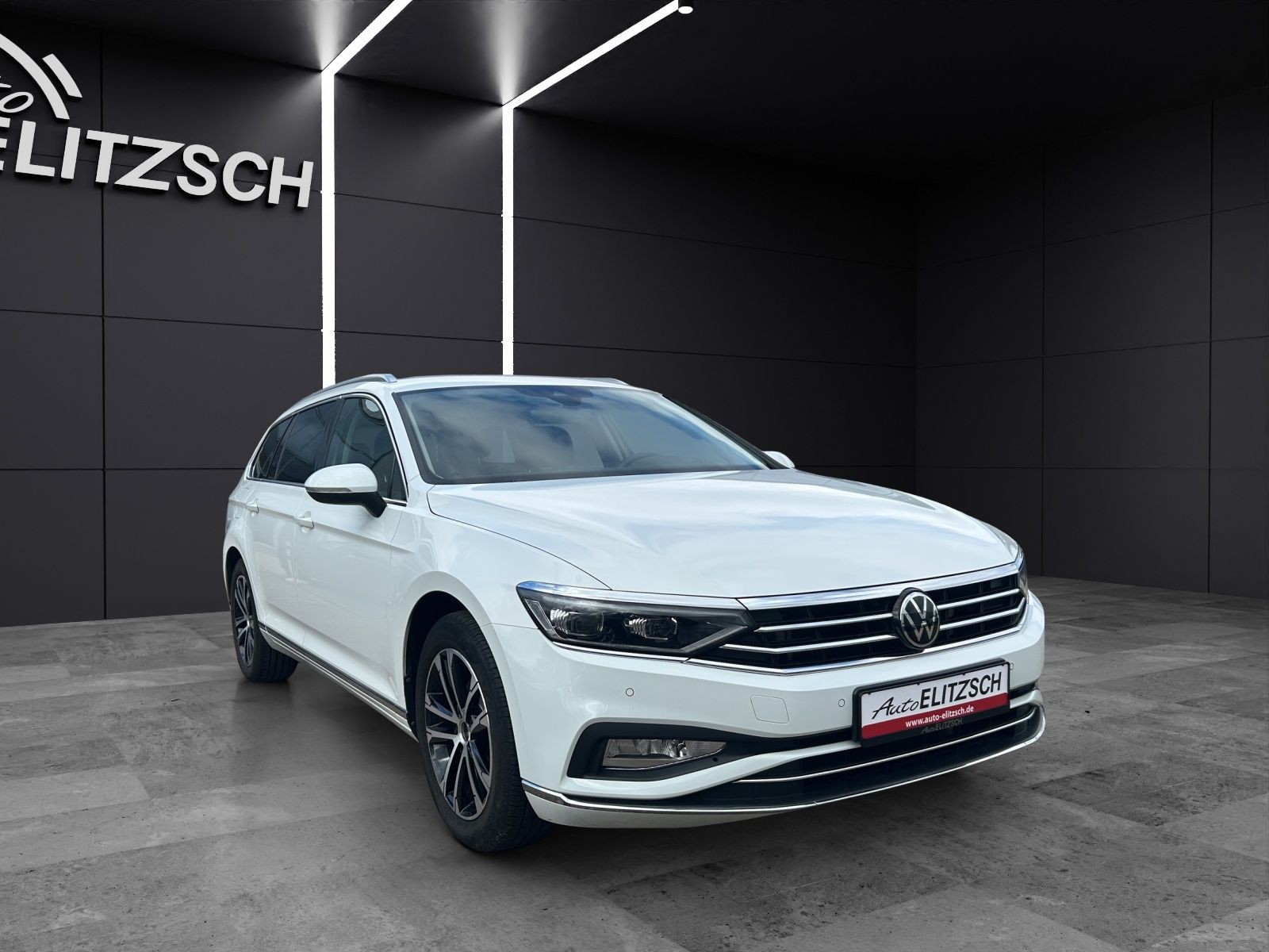 Fahrzeugabbildung Volkswagen Passat Variant Elegance TDI DSG IQ.Light ACC AHK