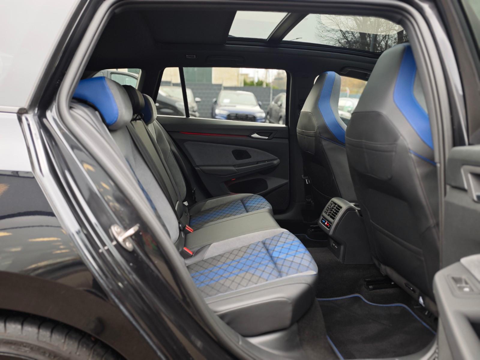 Volkswagen Golf VIII R VARIANT 4M*PERFORM*MATRIX*PANO*1.HD*, миниатюра 17