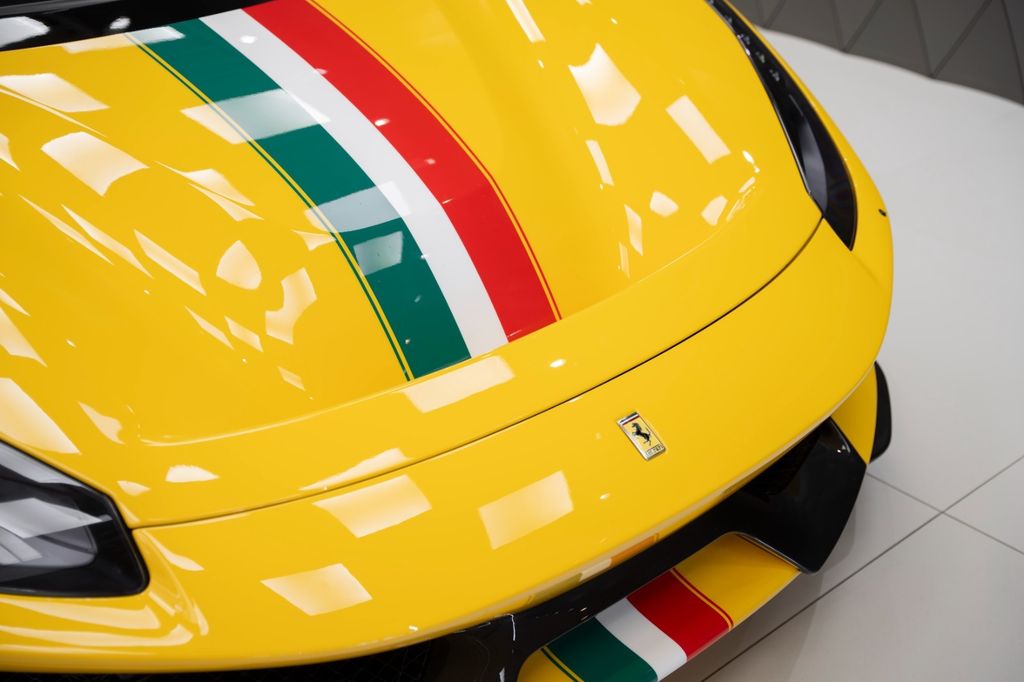 488 Pista Coupe YELLOW FULL CARBON FIBRE - Bild 8