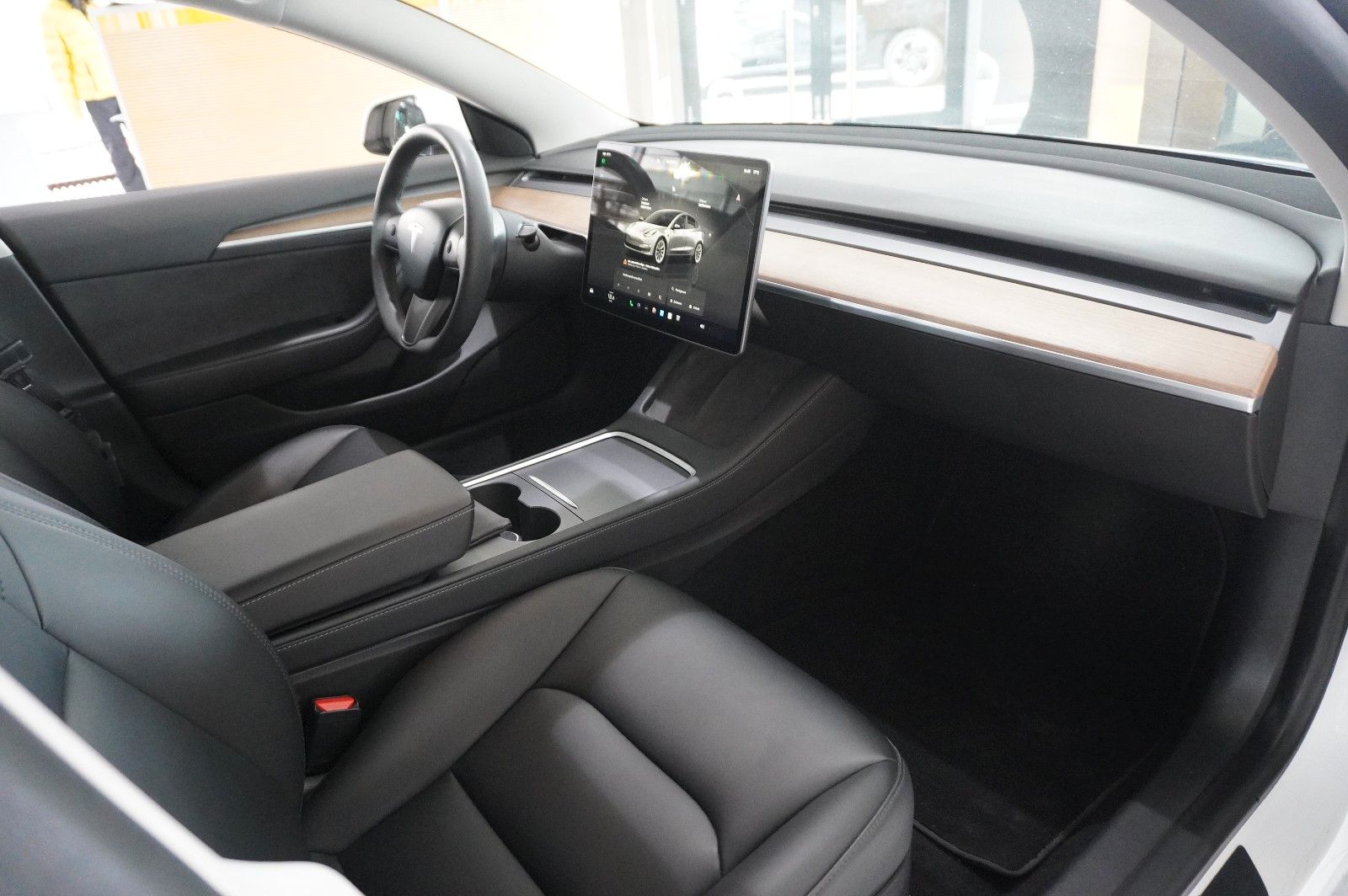 Fahrzeugabbildung Tesla Model 3 LONGRANGE DUAL-MOTOR NAVI/KAMERA/DAB/AMD