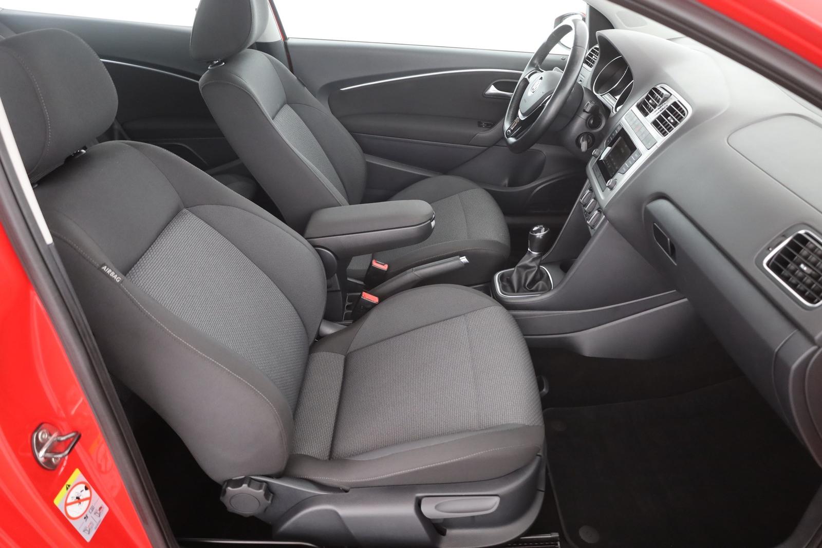 Volkswagen Polo 1.2 TSI Highline Klima Sitzheizung PDC AUX