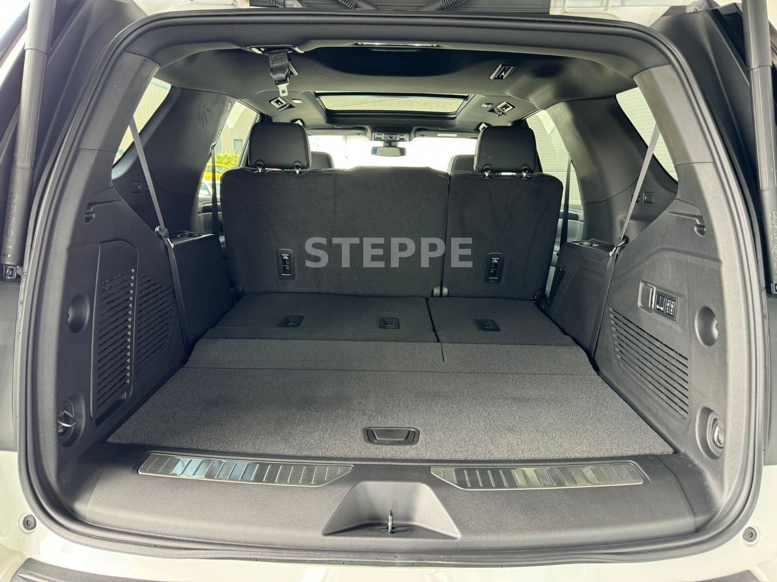 Chevrolet Tahoe 5,3 V8 AWD RST AHK  22Alu