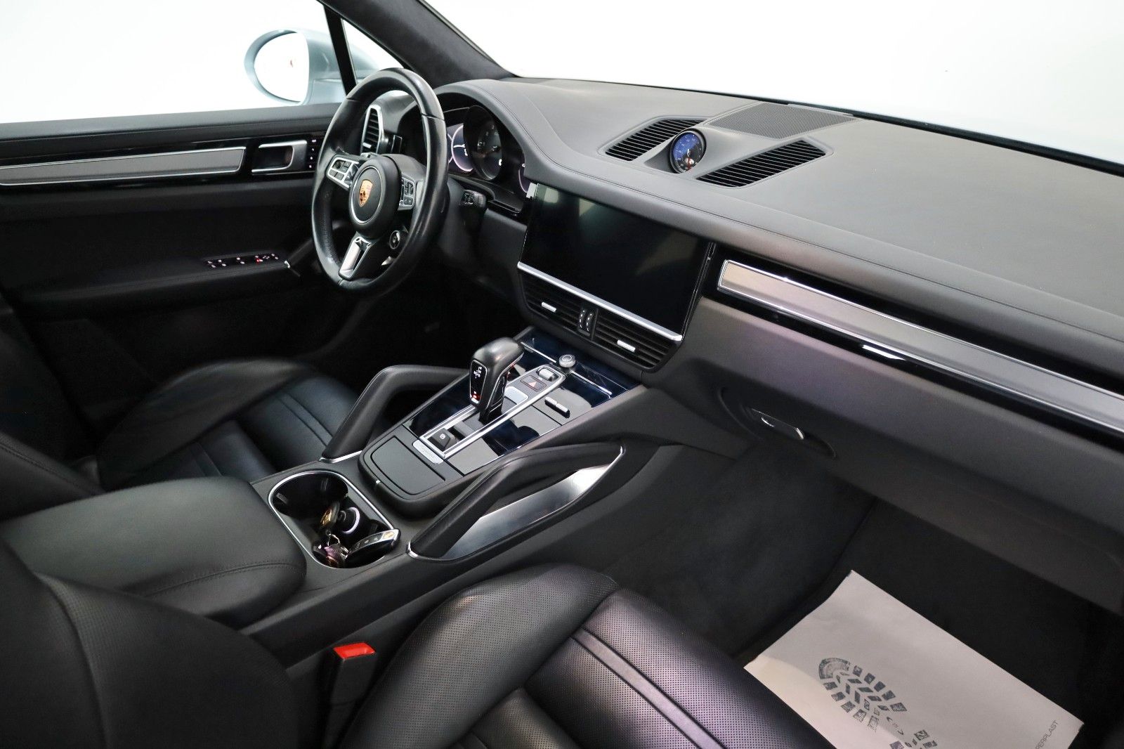 Fahrzeugabbildung Porsche Cayenne Turbo,Matrix-LED,360Kamera,Pano,AHK+WR