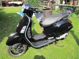 Vespa GTS 250 - Vespa Motorräder in Düsseldorf