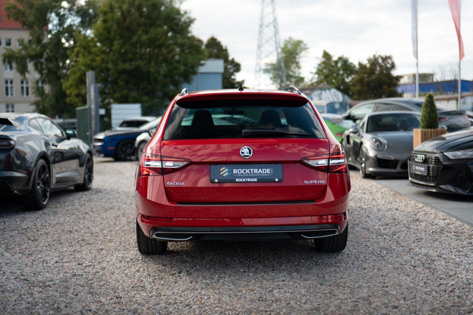Fahrzeugabbildung SKODA Superb 1.8 TSI Combi Sportline | DAB | Alcantara