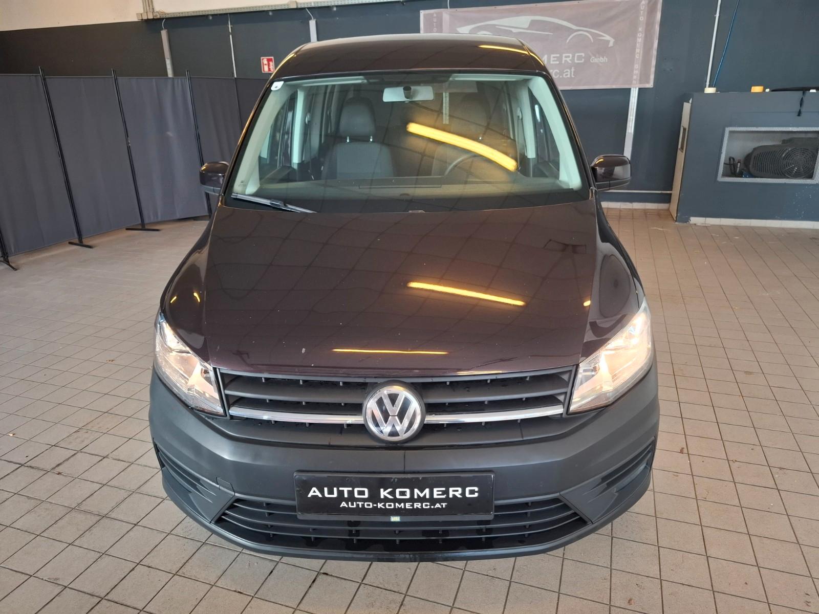 Volkswagen Caddy 2,0TDI 75kW BMT DSG Conceptline 5-Sitzer