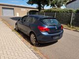 Opel Astra J Lim. 5-trg. Edition 1,6 Benzin Klima - Opel Astra Gebrauchtwagen in Freiburg