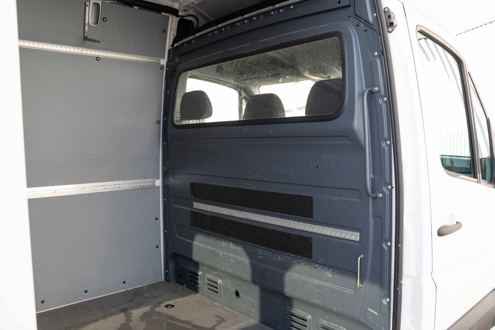 Fahrzeugabbildung Mercedes-Benz SPRINTER II L2H2 KASTEN 216 CDI AHK  KLIMA TEL