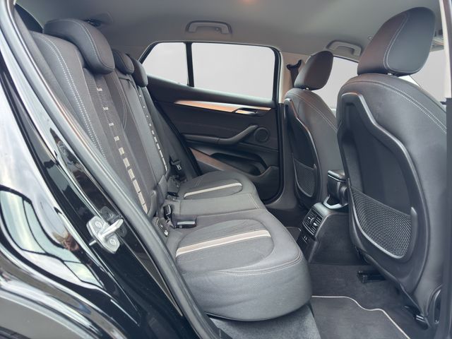 Fahrzeugabbildung BMW X2 18d sDrive Automatik+LED+DAB+Sportsitze+PDC