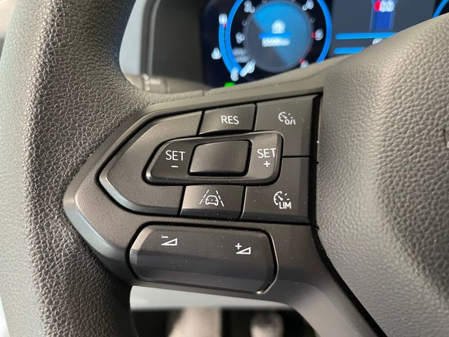 T7 Transporter Kasten LR 2.0 TDI NAVI LED RFK
