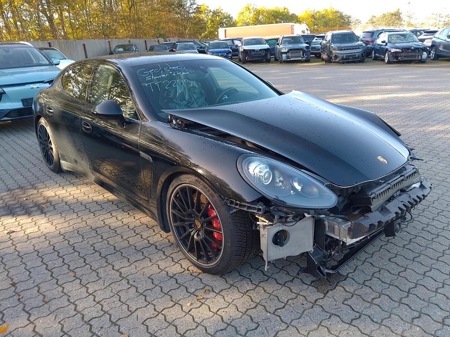 Porsche Panamera GTS