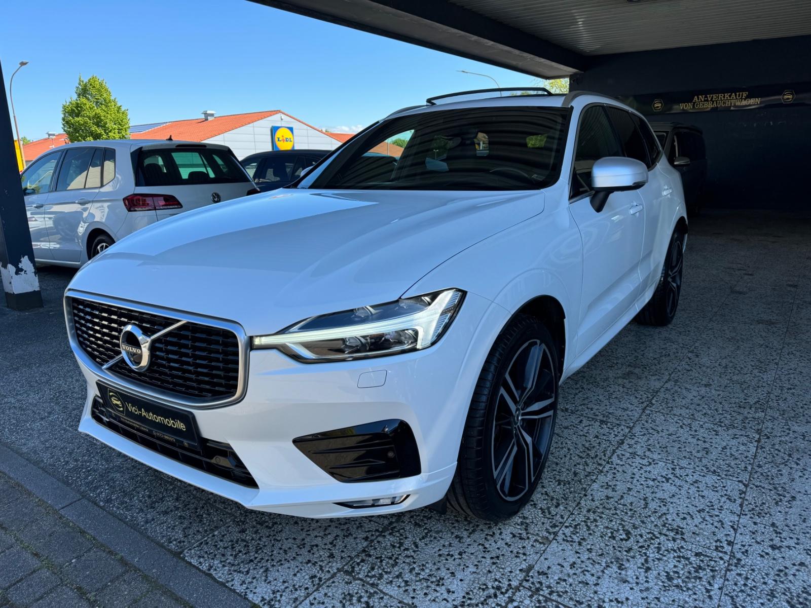 Volvo XC60 R Design AWD *Pano/Head-Up/AHK/Kamera360*